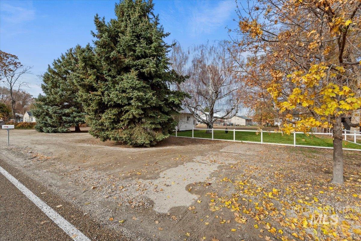 210 E Golden Gate Ave, Wilder, Idaho 83676, 2 Bedrooms, 1 Bathroom, Residential For Sale, Price $334,900, 98967860