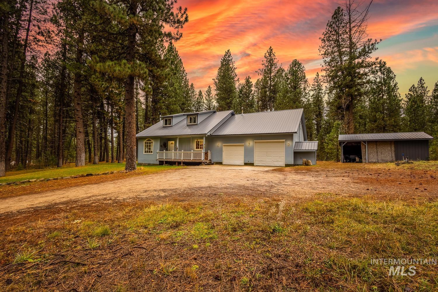 42 Hiatt Cir, Idaho City, Idaho 83631, 3 Bedrooms, 2.5 Bathrooms, Residential For Sale, Price $439,900, 98967869