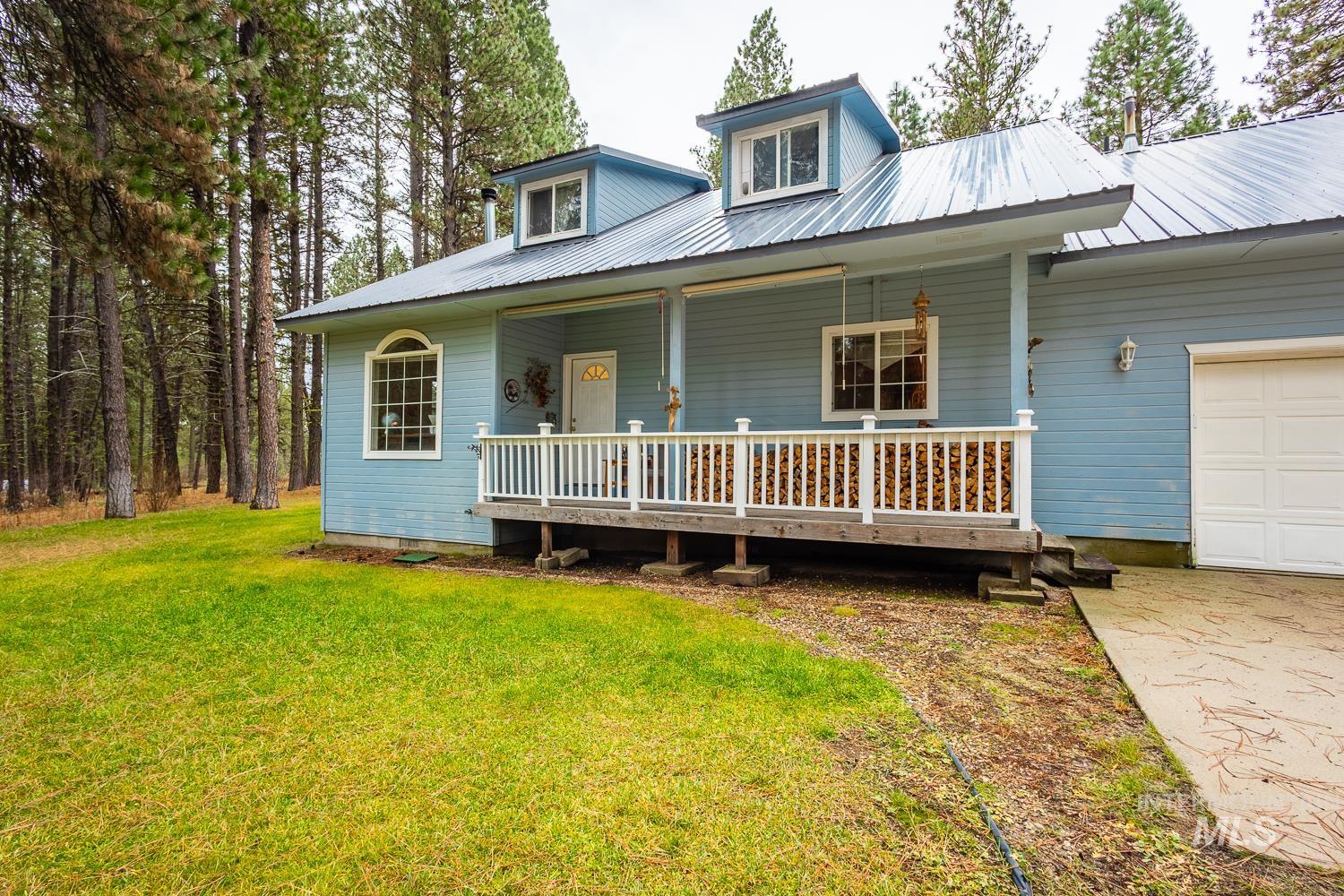 42 Hiatt Cir, Idaho City, Idaho 83631, 3 Bedrooms, 2.5 Bathrooms, Residential For Sale, Price $439,900, 98967869