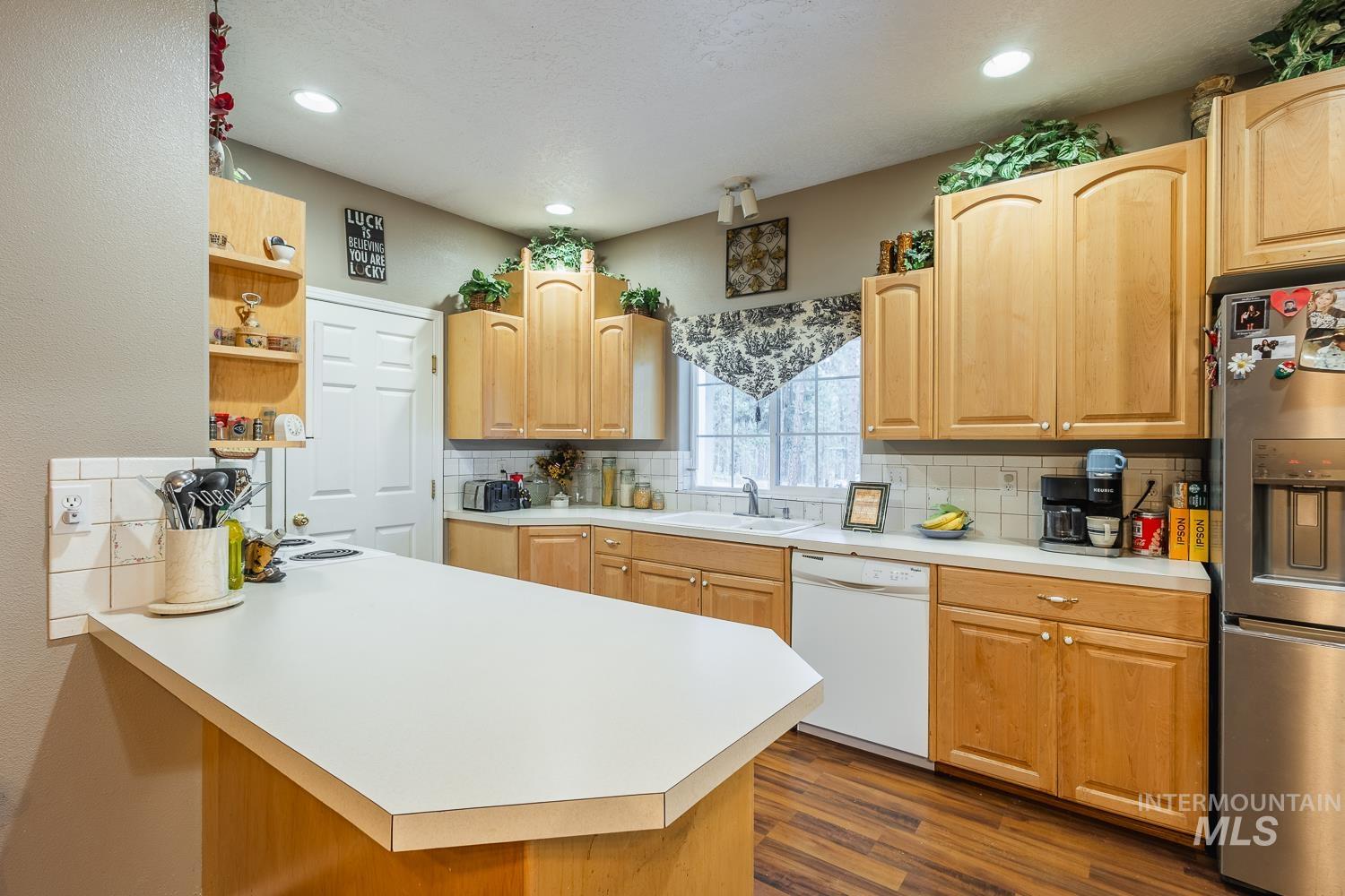 42 Hiatt Cir, Idaho City, Idaho 83631, 3 Bedrooms, 2.5 Bathrooms, Residential For Sale, Price $439,900, 98967869