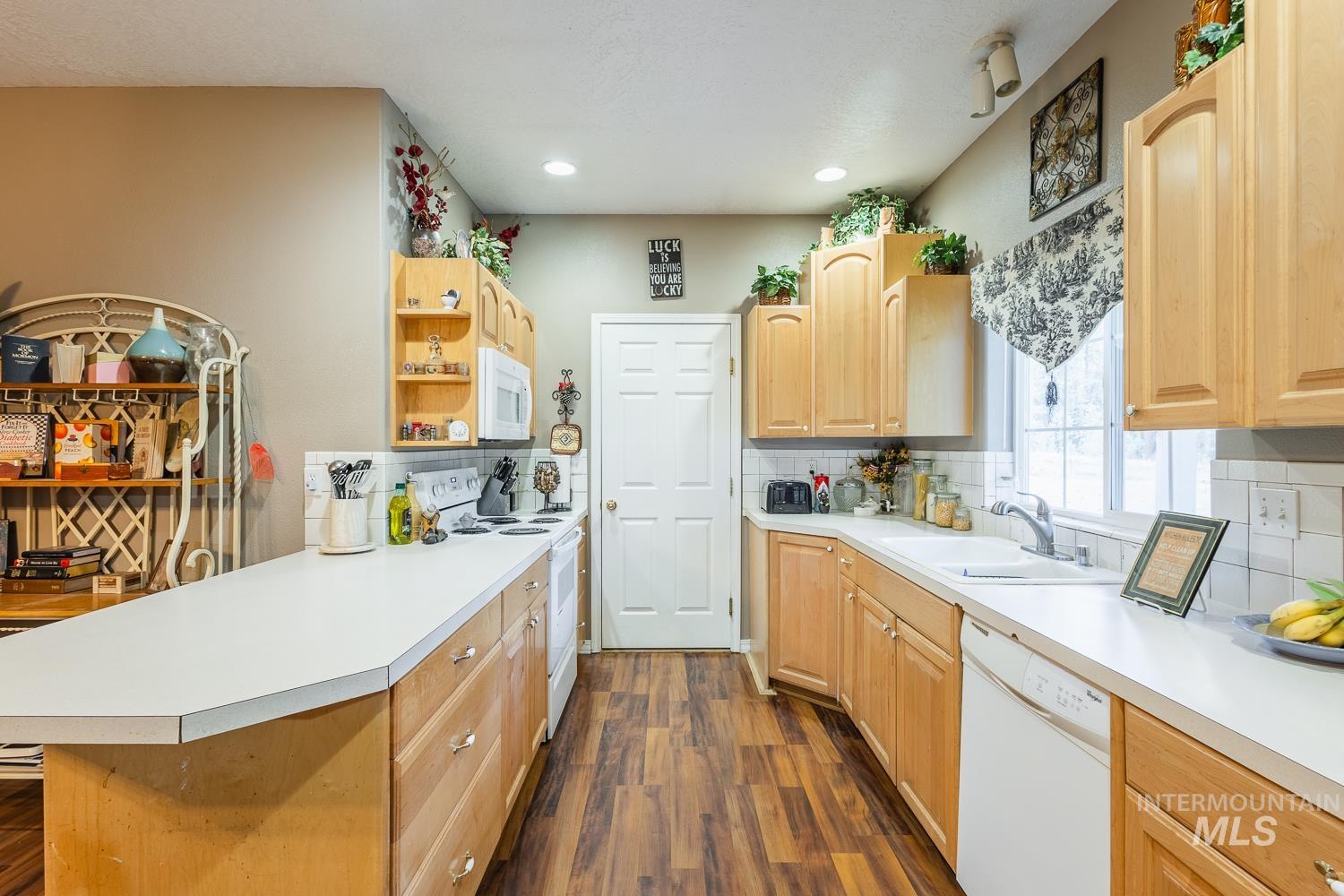 42 Hiatt Cir, Idaho City, Idaho 83631, 3 Bedrooms, 2.5 Bathrooms, Residential For Sale, Price $439,900, 98967869