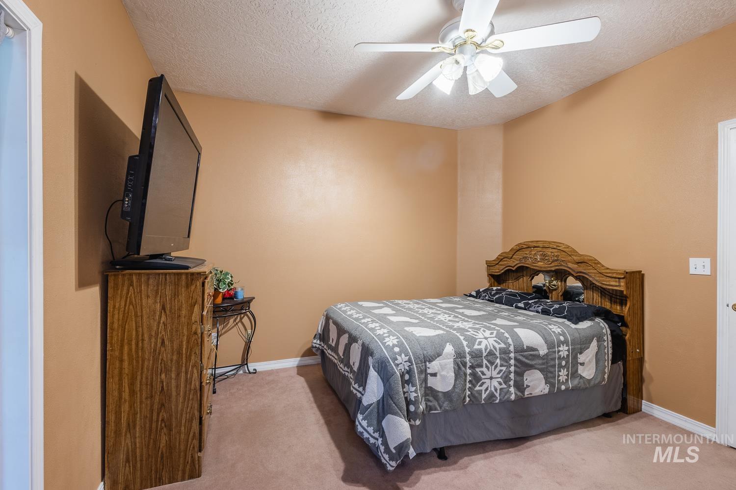 42 Hiatt Cir, Idaho City, Idaho 83631, 3 Bedrooms, 2.5 Bathrooms, Residential For Sale, Price $439,900, 98967869