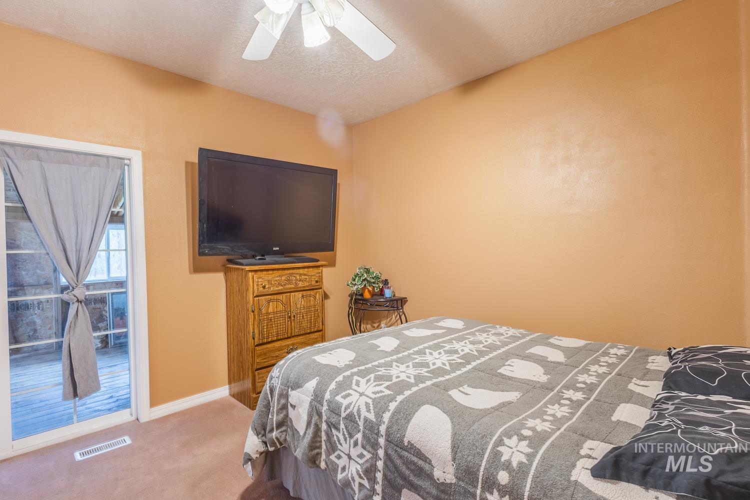 42 Hiatt Cir, Idaho City, Idaho 83631, 3 Bedrooms, 2.5 Bathrooms, Residential For Sale, Price $439,900, 98967869