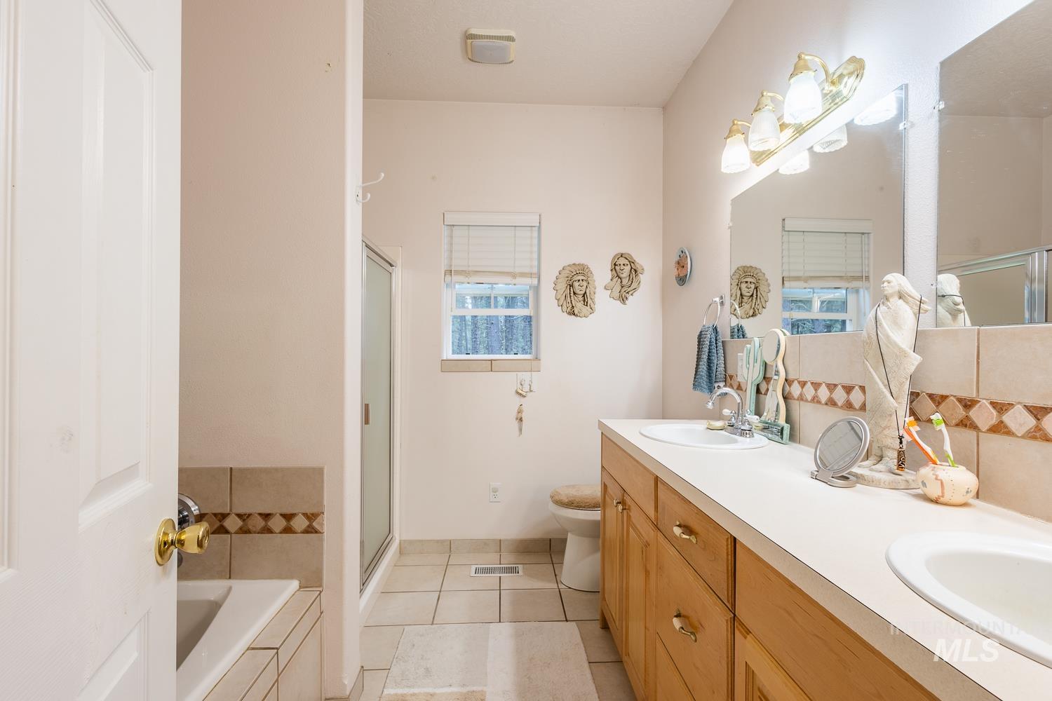 42 Hiatt Cir, Idaho City, Idaho 83631, 3 Bedrooms, 2.5 Bathrooms, Residential For Sale, Price $439,900, 98967869