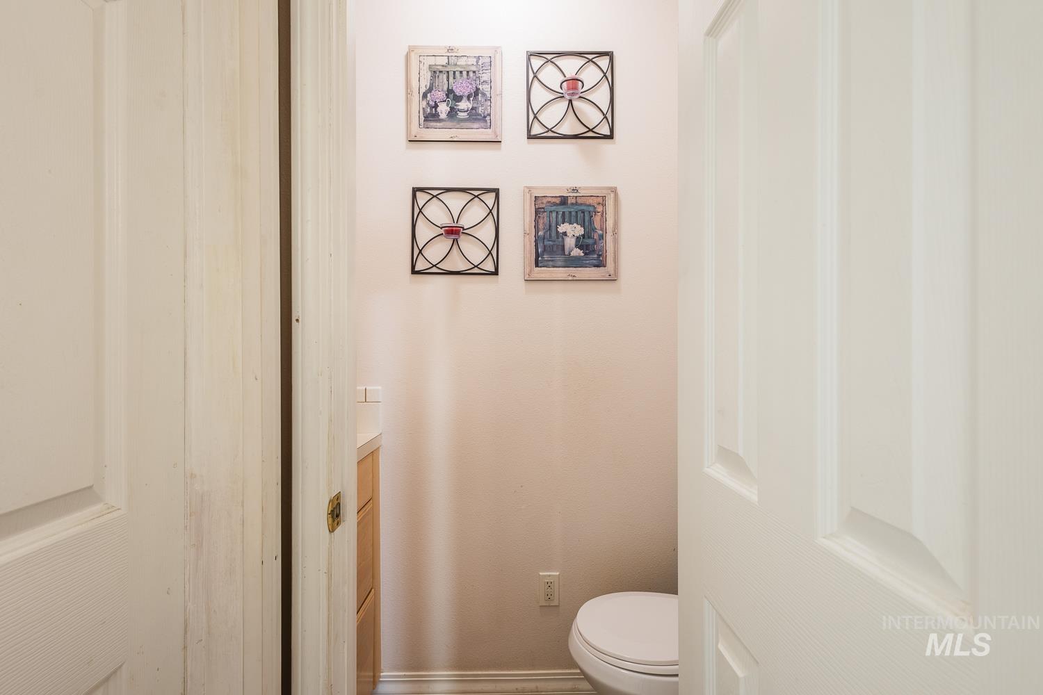 42 Hiatt Cir, Idaho City, Idaho 83631, 3 Bedrooms, 2.5 Bathrooms, Residential For Sale, Price $439,900, 98967869