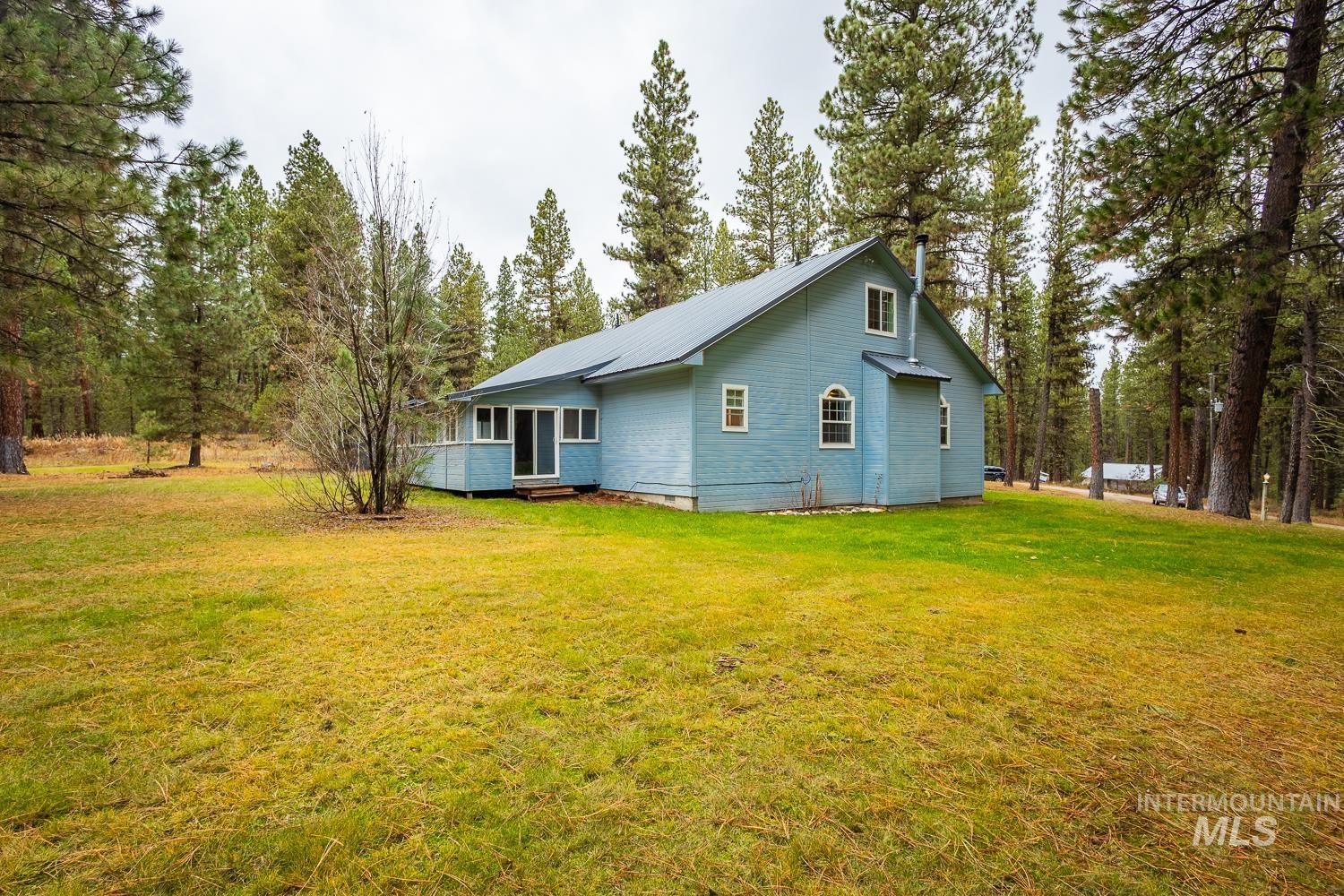 42 Hiatt Cir, Idaho City, Idaho 83631, 3 Bedrooms, 2.5 Bathrooms, Residential For Sale, Price $439,900, 98967869