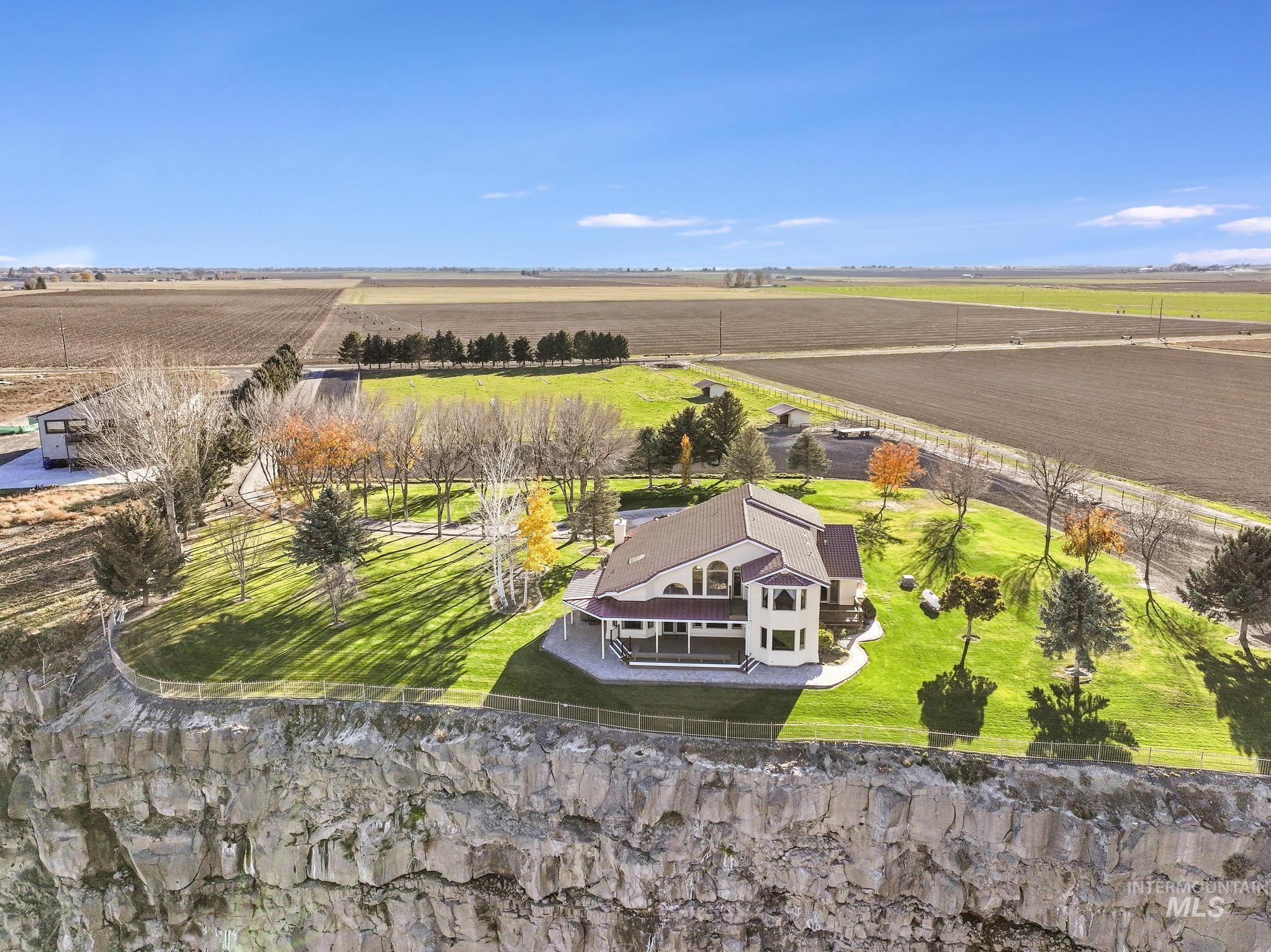 2224 E 4400 N, Filer, Idaho 83328, 4 Bedrooms, 3.5 Bathrooms, Residential For Sale, Price $1,450,000, 98967876