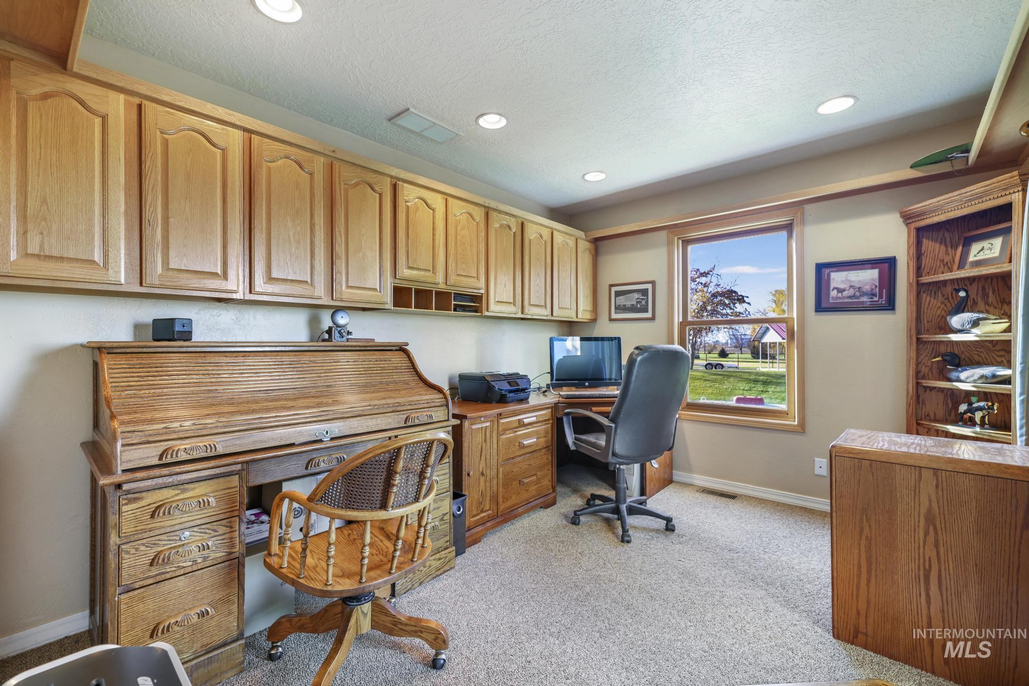 2224 E 4400 N, Filer, Idaho 83328, 4 Bedrooms, 3.5 Bathrooms, Residential For Sale, Price $1,450,000, 98967876