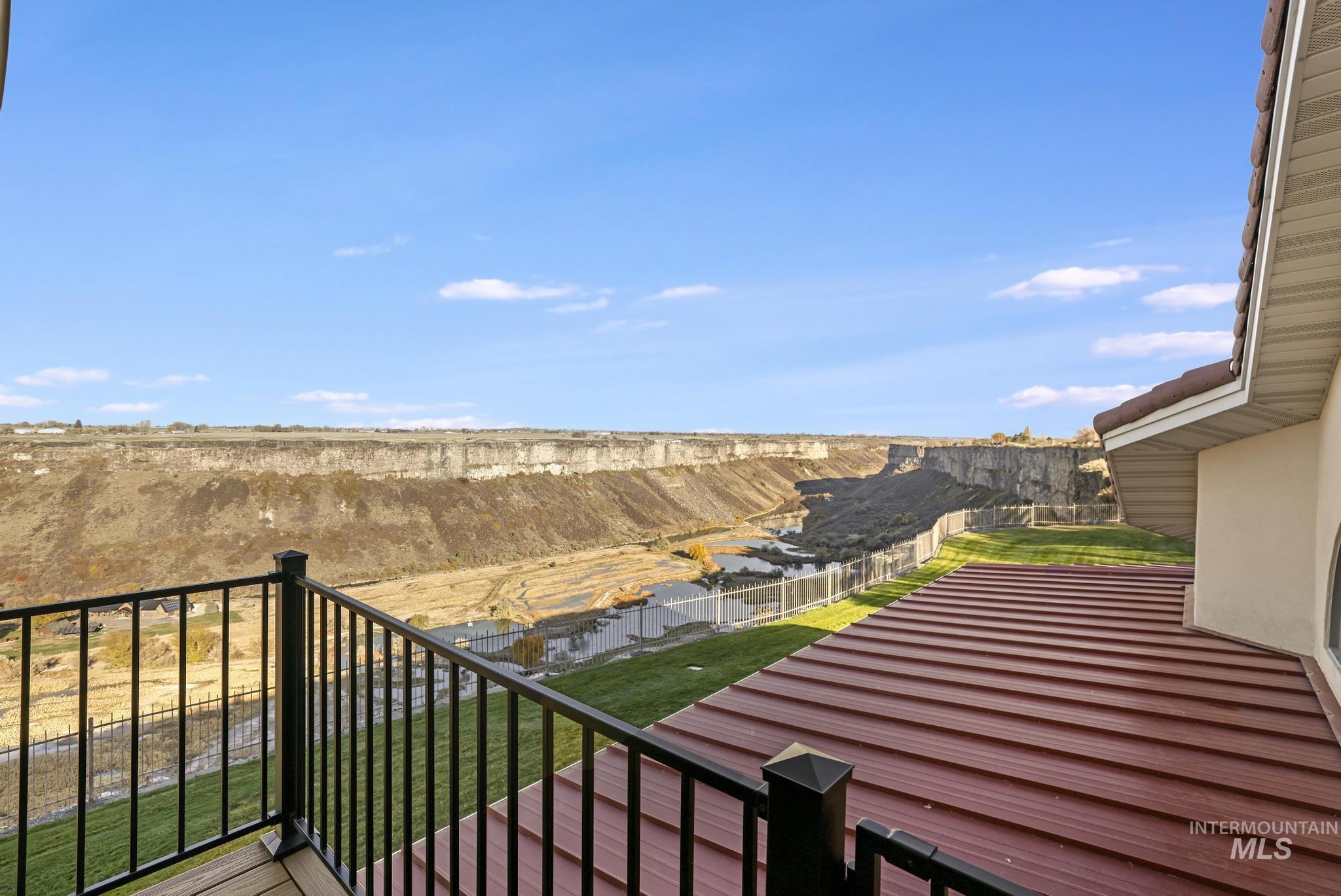 2224 E 4400 N, Filer, Idaho 83328, 4 Bedrooms, 3.5 Bathrooms, Residential For Sale, Price $1,450,000, 98967876