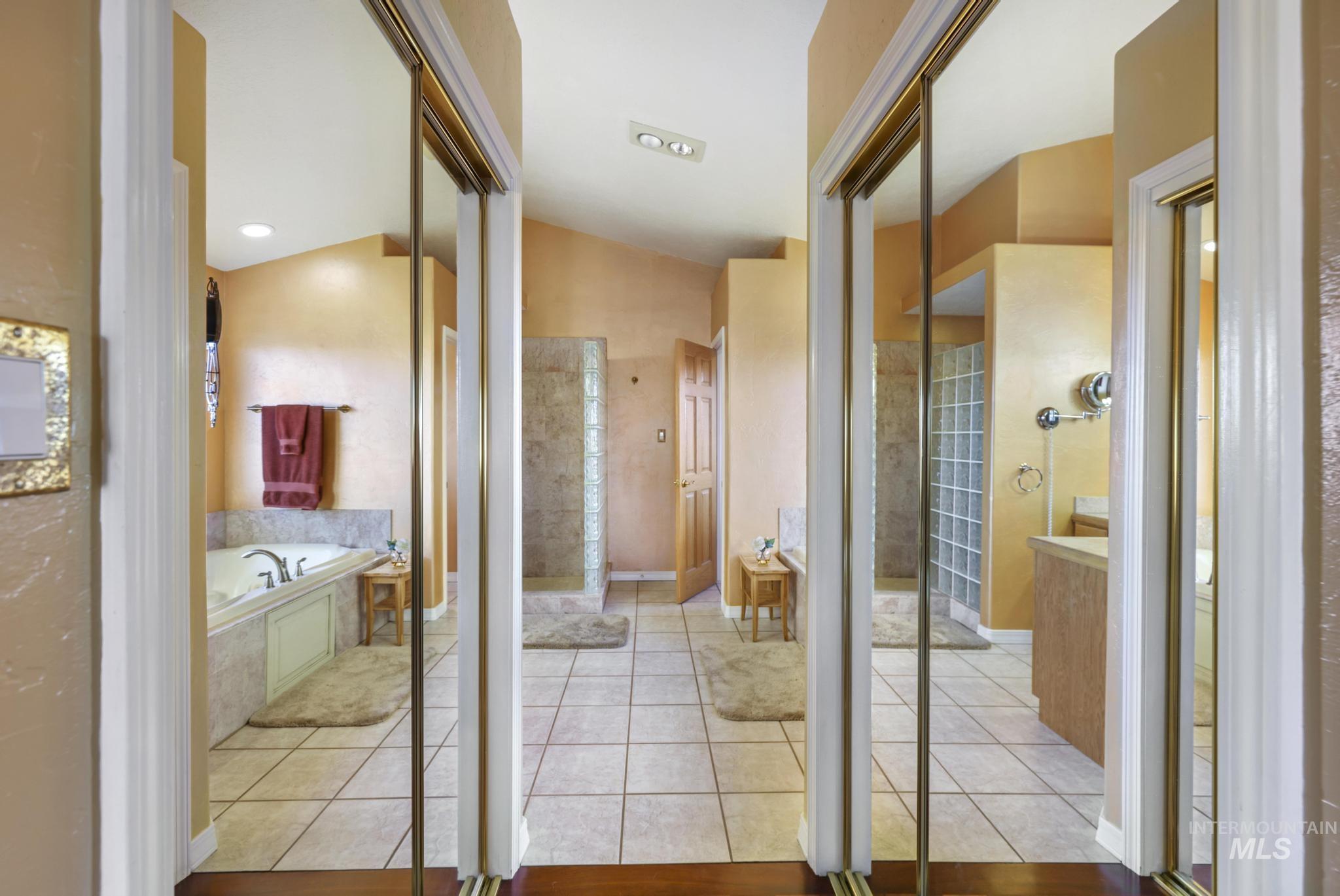 2224 E 4400 N, Filer, Idaho 83328, 4 Bedrooms, 3.5 Bathrooms, Residential For Sale, Price $1,450,000, 98967876