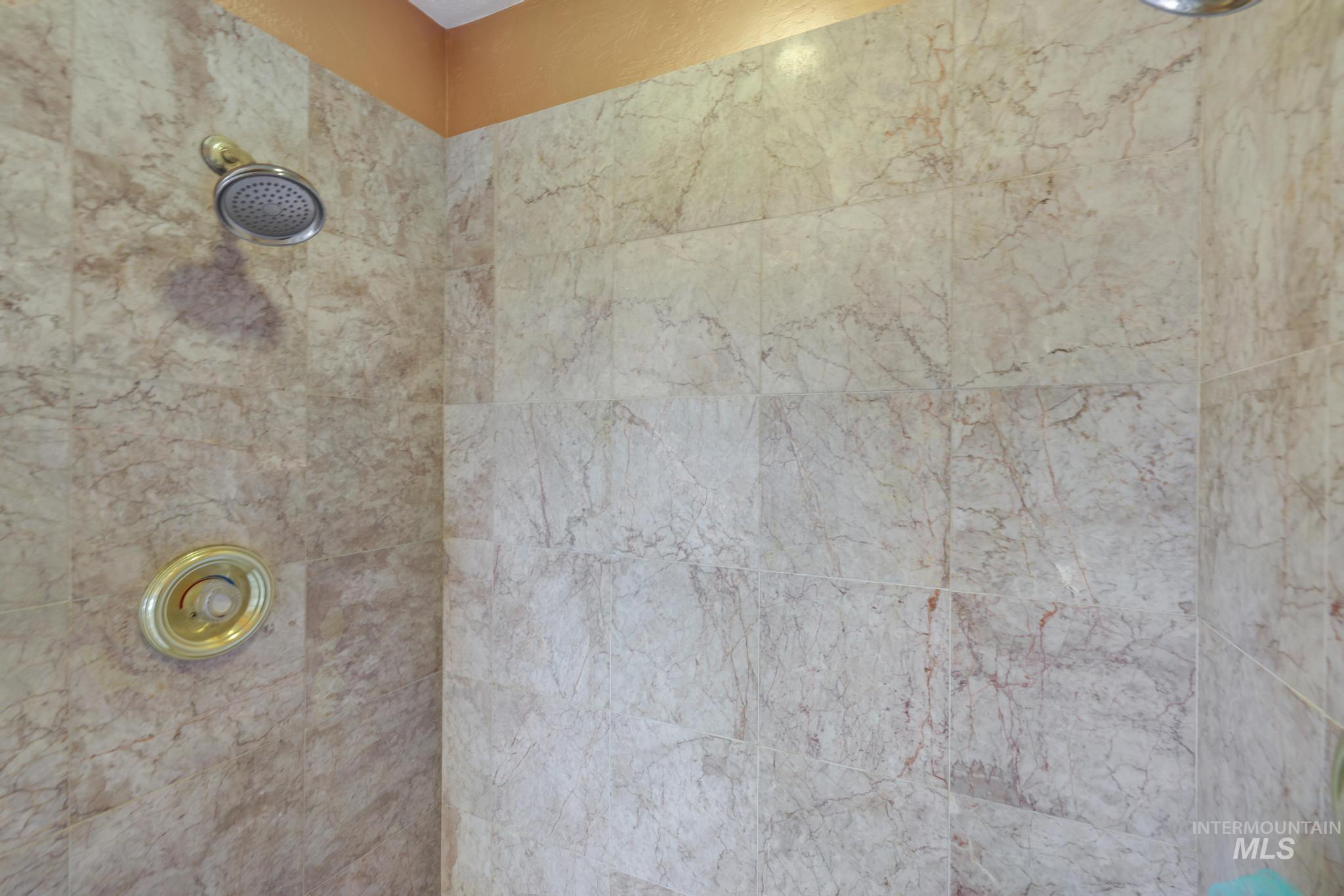 2224 E 4400 N, Filer, Idaho 83328, 4 Bedrooms, 3.5 Bathrooms, Residential For Sale, Price $1,450,000, 98967876