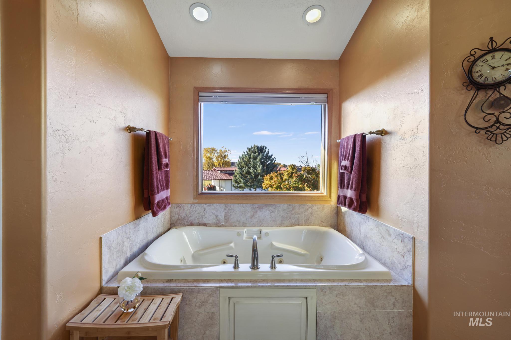 2224 E 4400 N, Filer, Idaho 83328, 4 Bedrooms, 3.5 Bathrooms, Residential For Sale, Price $1,450,000, 98967876