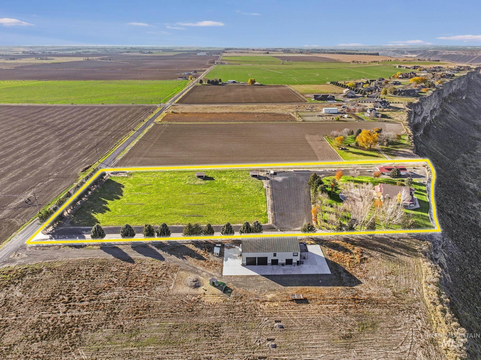 2224 E 4400 N, Filer, Idaho 83328, 4 Bedrooms, 3.5 Bathrooms, Residential For Sale, Price $1,450,000, 98967876