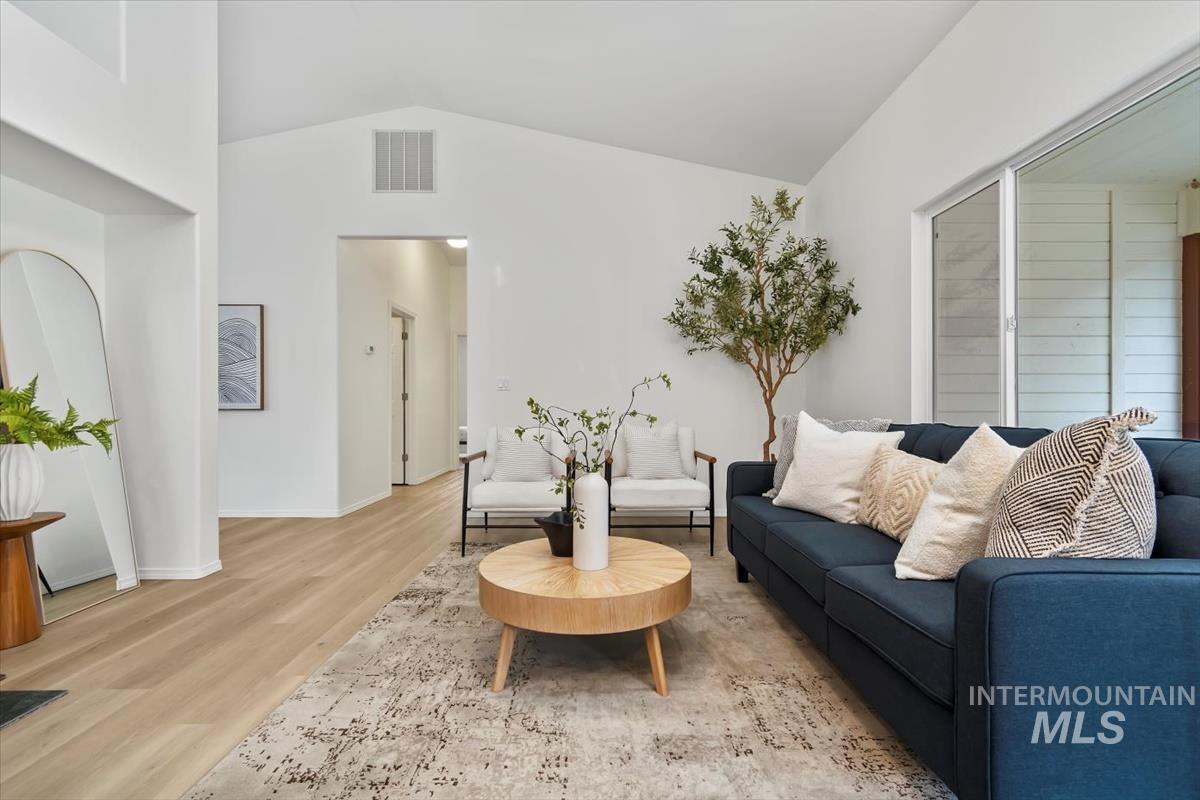 6460 S Lodgepole Pl, Boise, Idaho 83716, 3 Bedrooms, 2 Bathrooms, Residential For Sale, Price $619,900, 98967879