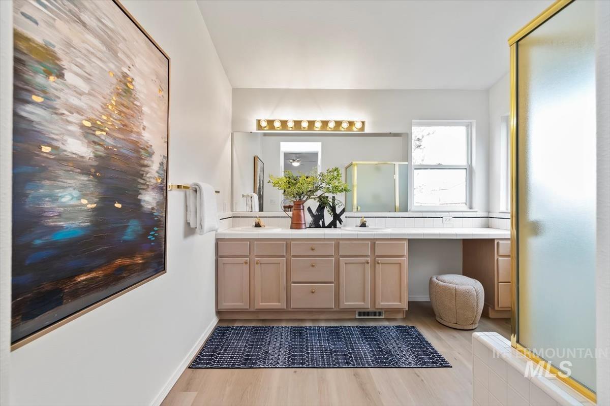 6460 S Lodgepole Pl, Boise, Idaho 83716, 3 Bedrooms, 2 Bathrooms, Residential For Sale, Price $619,900, 98967879