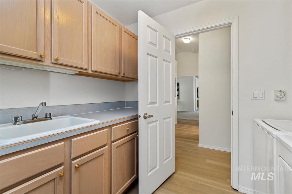 6460 S Lodgepole Pl, Boise, Idaho 83716, 3 Bedrooms, 2 Bathrooms, Residential For Sale, Price $619,900, 98967879