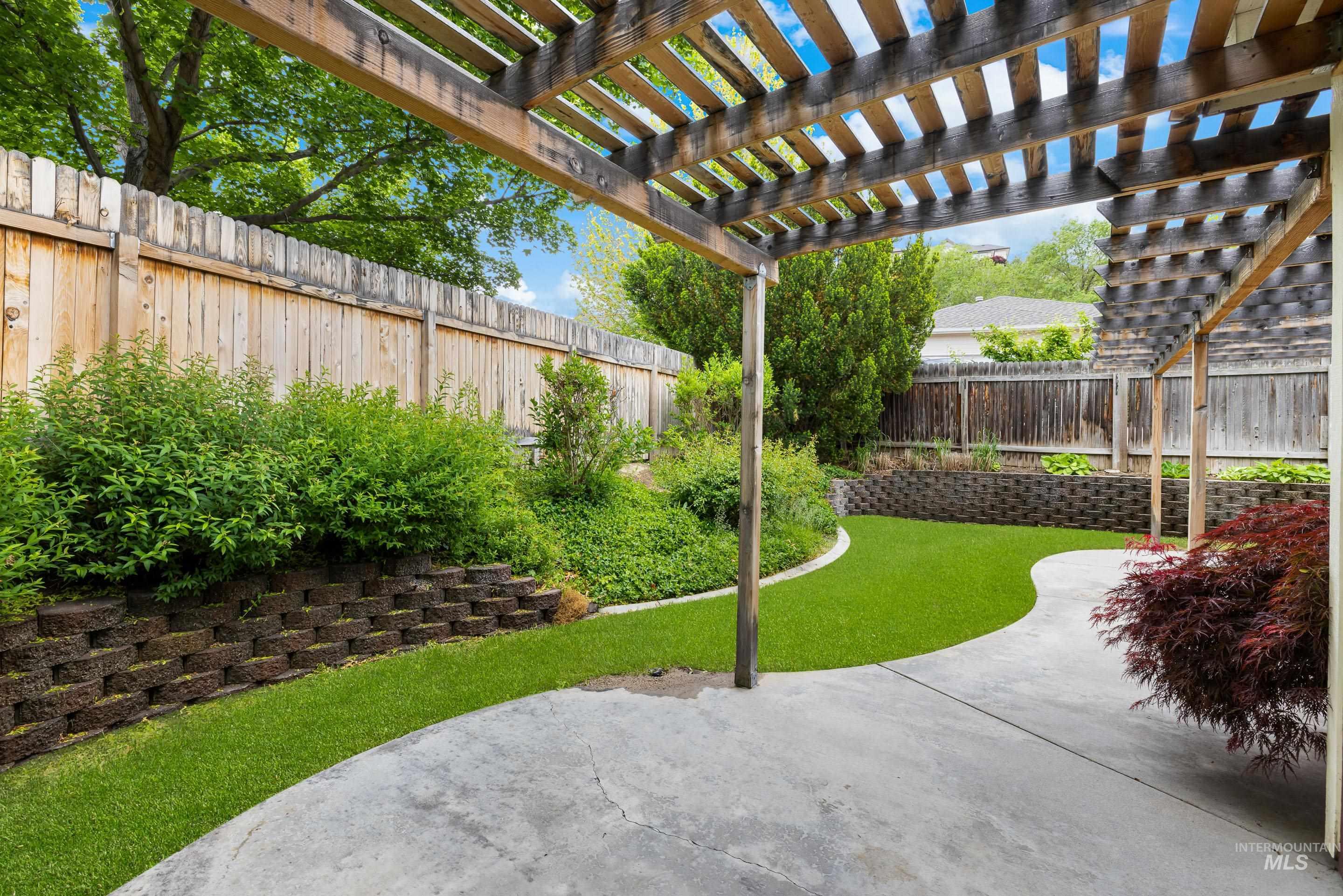 6460 S Lodgepole Pl, Boise, Idaho 83716, 3 Bedrooms, 2 Bathrooms, Residential For Sale, Price $619,900, 98967879