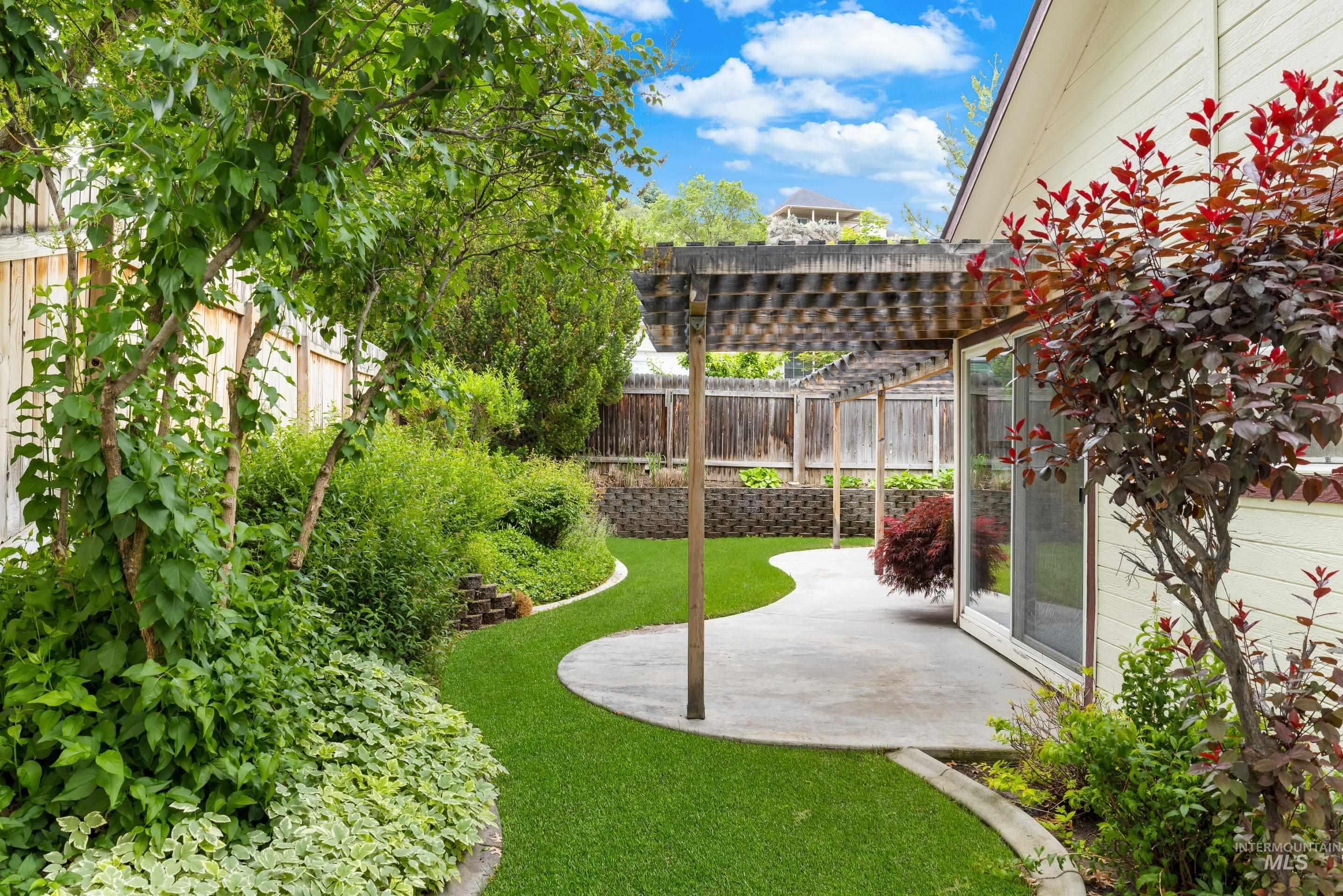 6460 S Lodgepole Pl, Boise, Idaho 83716, 3 Bedrooms, 2 Bathrooms, Residential For Sale, Price $619,900, 98967879