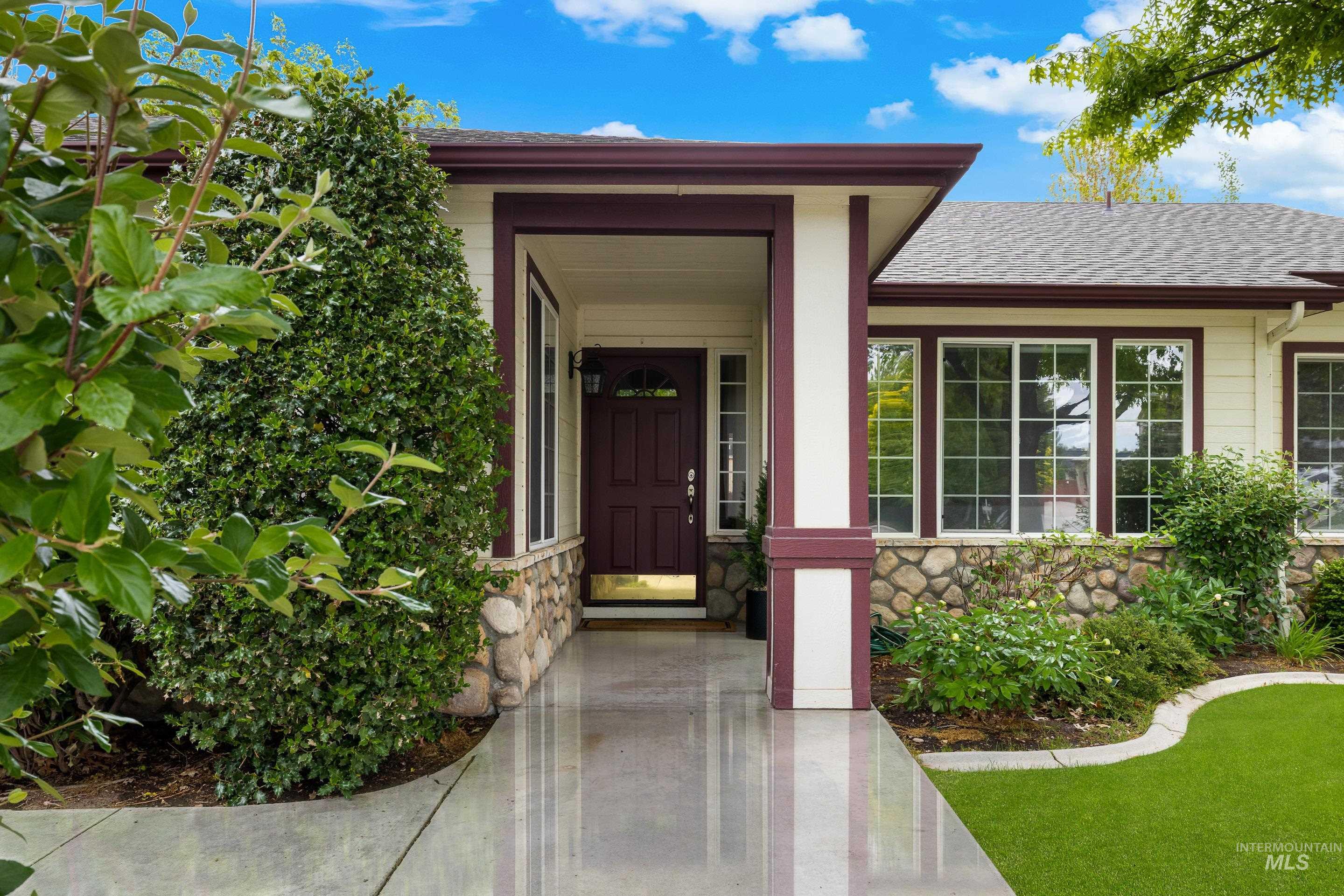 6460 S Lodgepole Pl, Boise, Idaho 83716, 3 Bedrooms, 2 Bathrooms, Residential For Sale, Price $619,900, 98967879