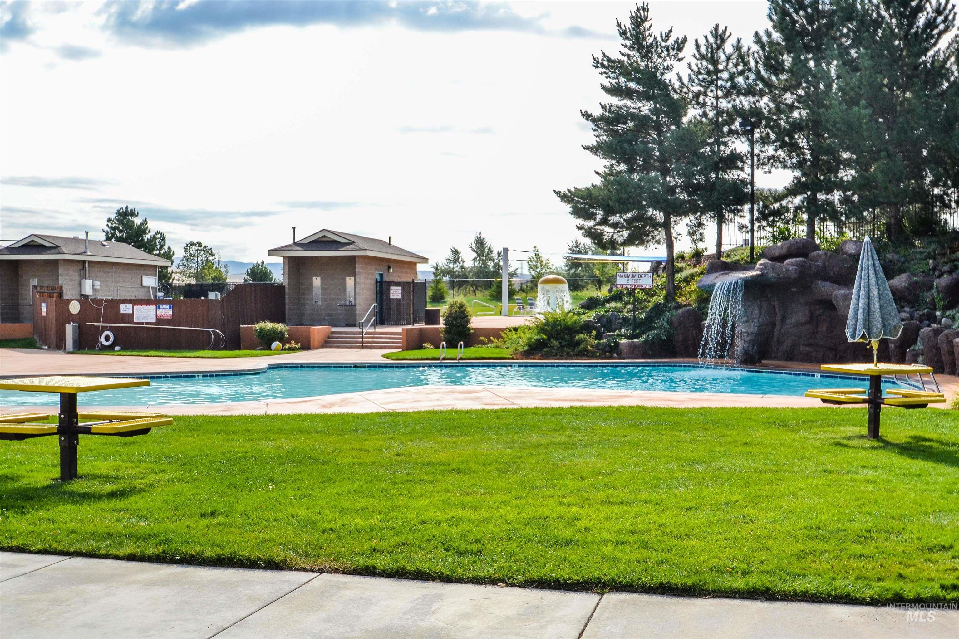 6460 S Lodgepole Pl, Boise, Idaho 83716, 3 Bedrooms, 2 Bathrooms, Residential For Sale, Price $619,900, 98967879