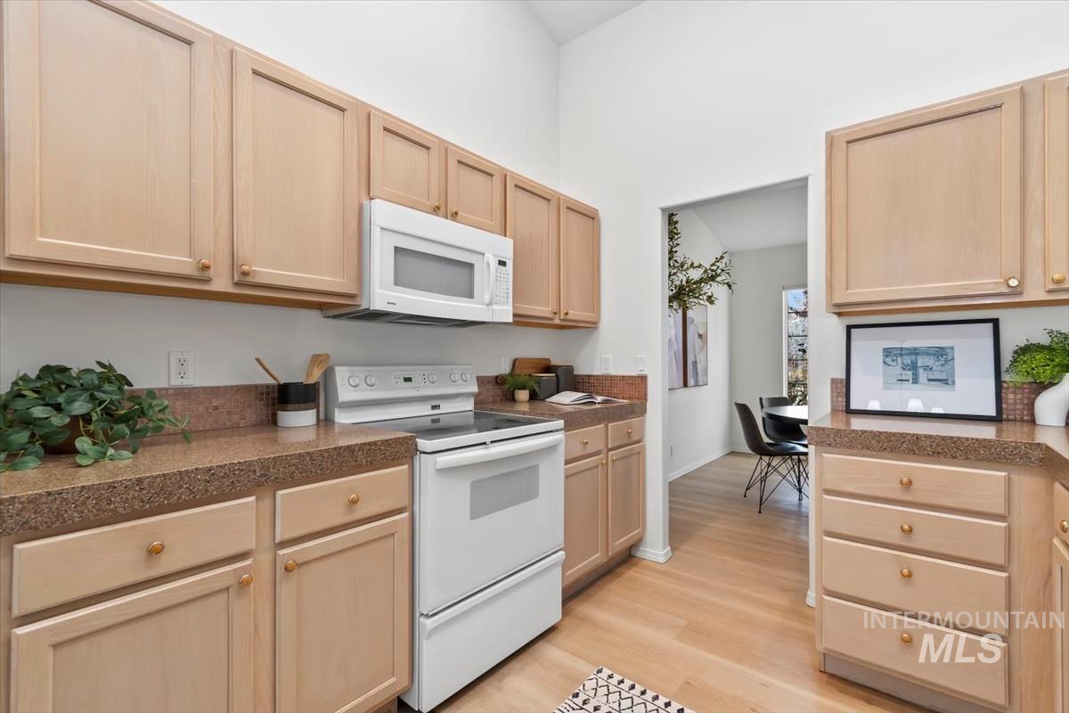 6460 S Lodgepole Pl, Boise, Idaho 83716, 3 Bedrooms, 2 Bathrooms, Residential For Sale, Price $619,900, 98967879