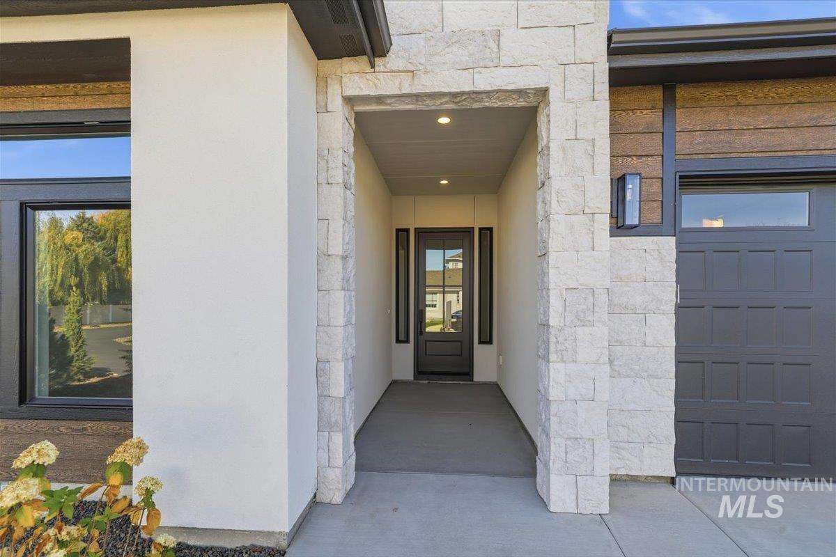 1975 W Pond Stone, Meridian, Idaho 83646, 4 Bedrooms, 3 Bathrooms, Residential For Sale, Price $818,800, 98967880