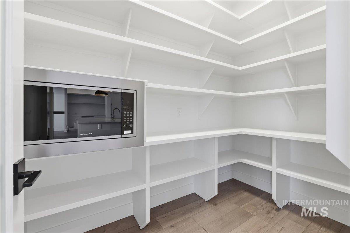 1975 W Pond Stone, Meridian, Idaho 83646, 4 Bedrooms, 3 Bathrooms, Residential For Sale, Price $818,800, 98967880