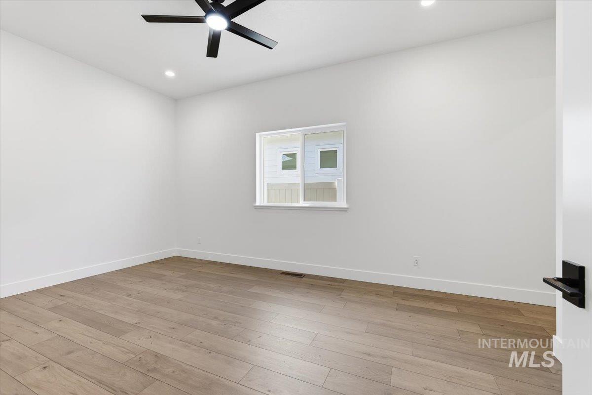 1975 W Pond Stone, Meridian, Idaho 83646, 4 Bedrooms, 3 Bathrooms, Residential For Sale, Price $818,800, 98967880