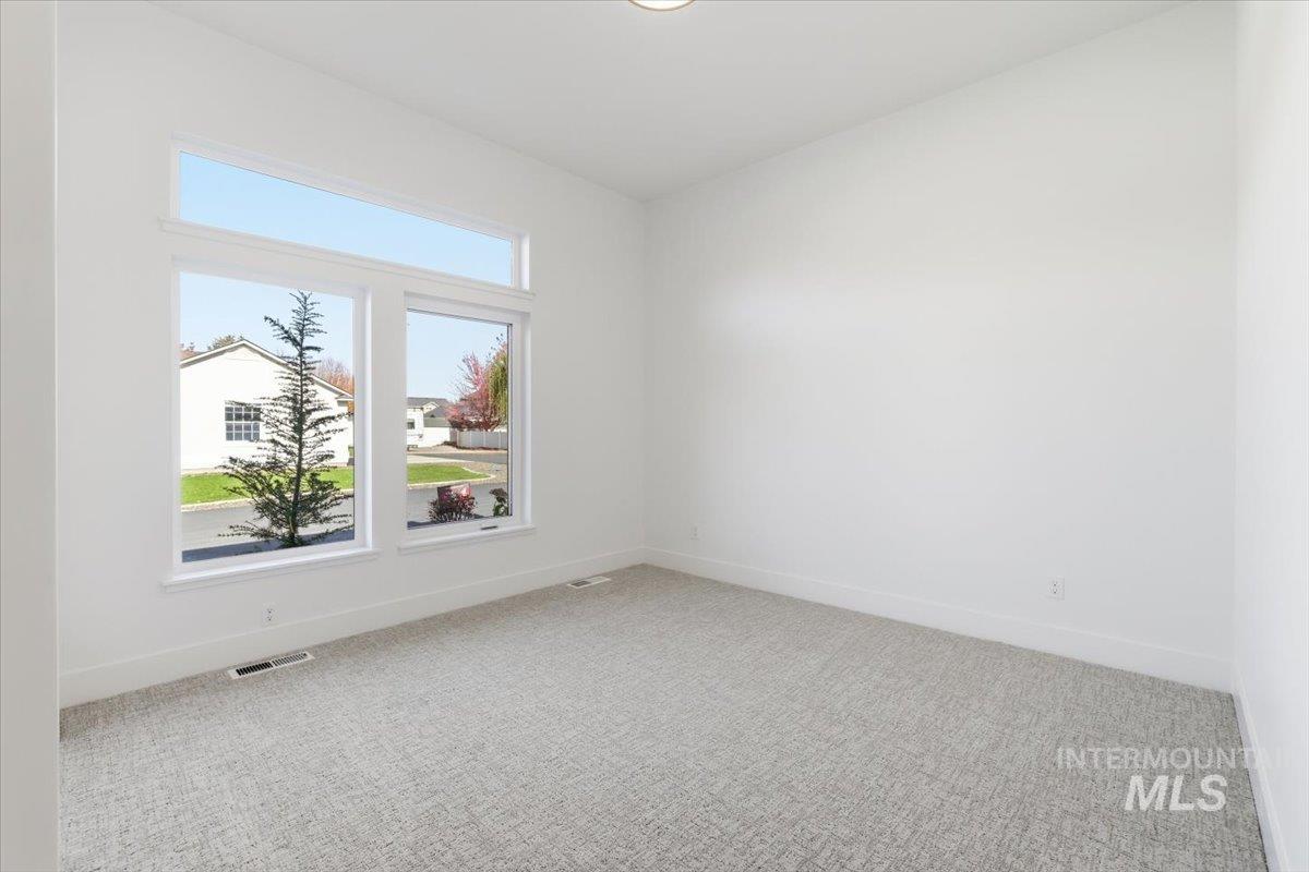 1975 W Pond Stone, Meridian, Idaho 83646, 4 Bedrooms, 3 Bathrooms, Residential For Sale, Price $818,800, 98967880