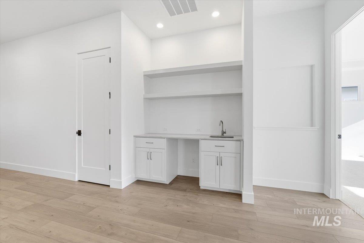 1975 W Pond Stone, Meridian, Idaho 83646, 4 Bedrooms, 3 Bathrooms, Residential For Sale, Price $818,800, 98967880