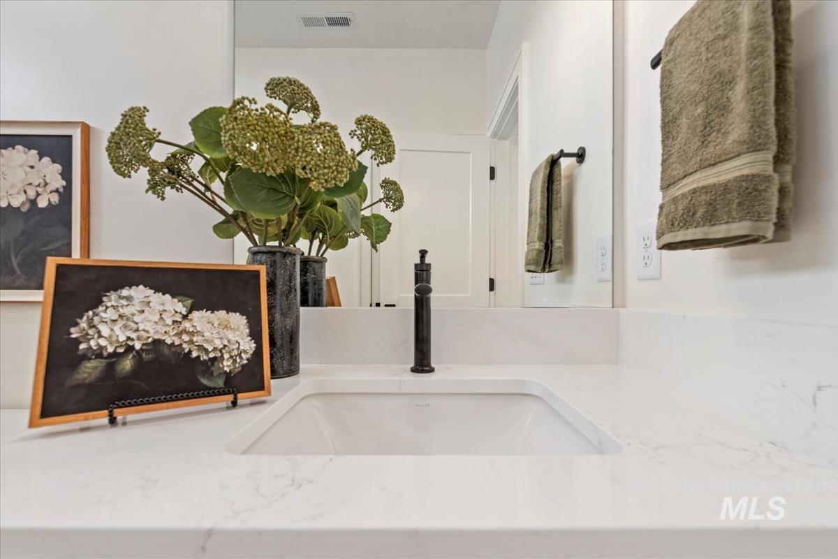 Detailed view of vanity