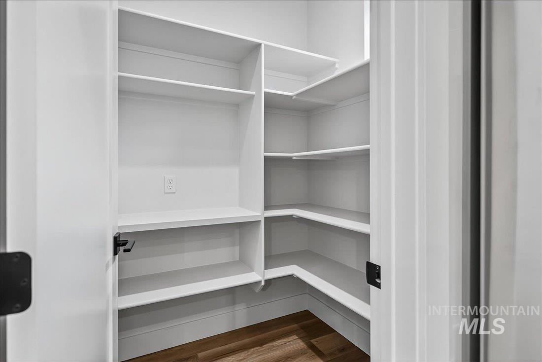 1719 S Rock View Ln, Boise, Idaho 83705-3013, 3 Bedrooms, 3.5 Bathrooms, Residential For Sale, Price $499,880, 98967893