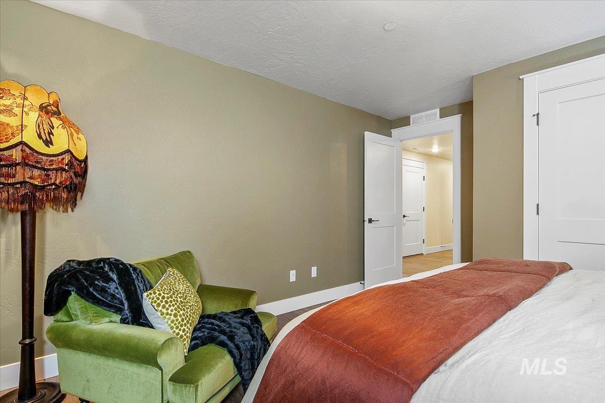 1544 S Trent Point Way, Boise, Idaho 83712, 3 Bedrooms, 2.5 Bathrooms, Residential For Sale, Price $1,399,000, 98967894