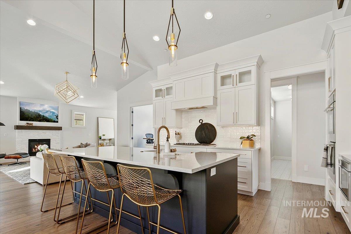 1544 S Trent Point Way, Boise, Idaho 83712, 3 Bedrooms, 2.5 Bathrooms, Residential For Sale, Price $1,399,000, 98967894