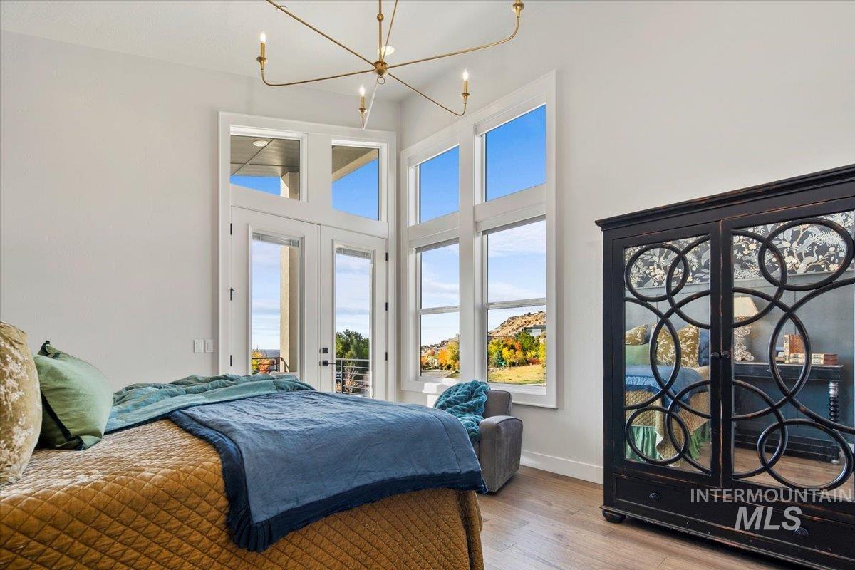 1544 S Trent Point Way, Boise, Idaho 83712, 3 Bedrooms, 2.5 Bathrooms, Residential For Sale, Price $1,399,000, 98967894