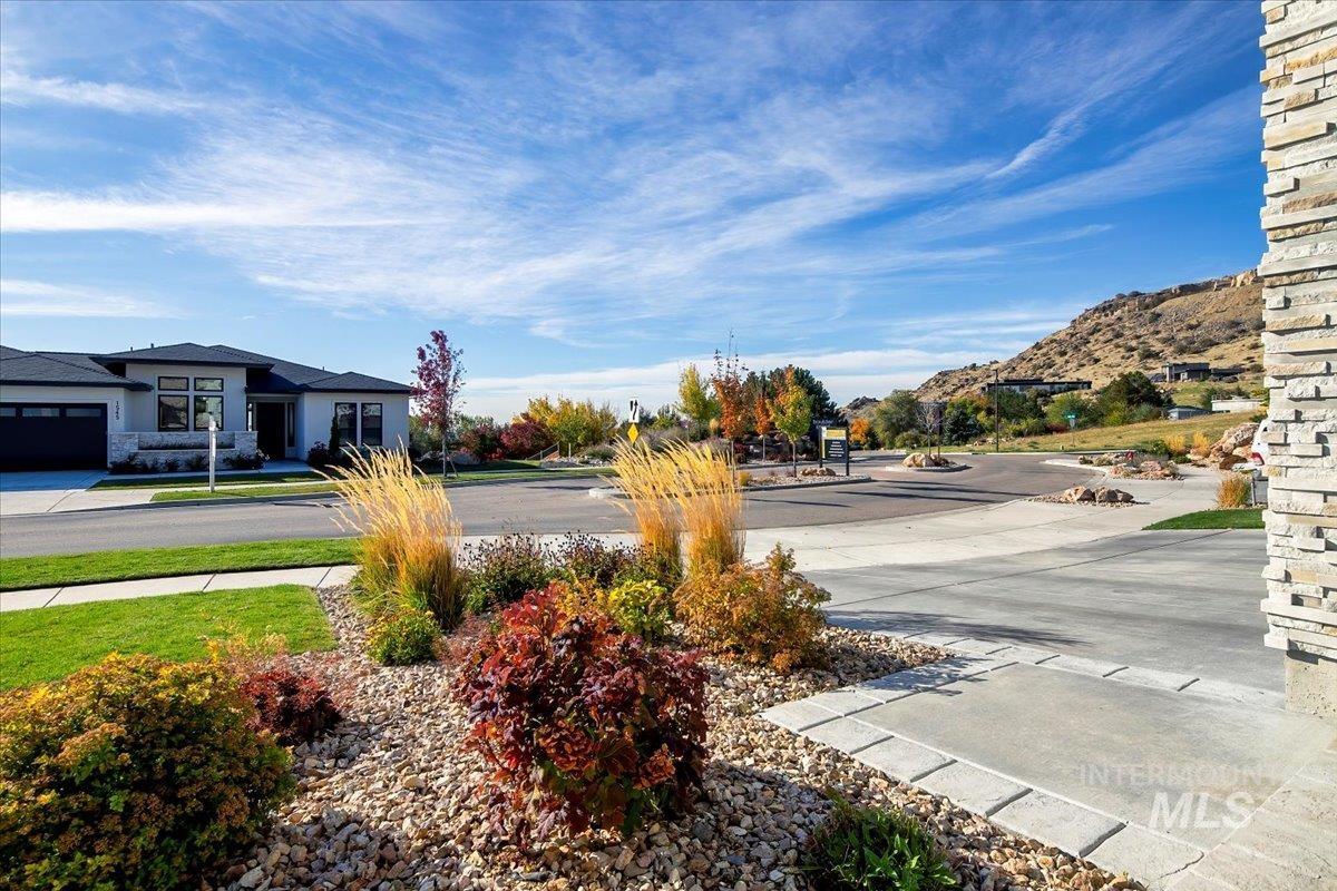 1544 S Trent Point Way, Boise, Idaho 83712, 3 Bedrooms, 2.5 Bathrooms, Residential For Sale, Price $1,399,000, 98967894