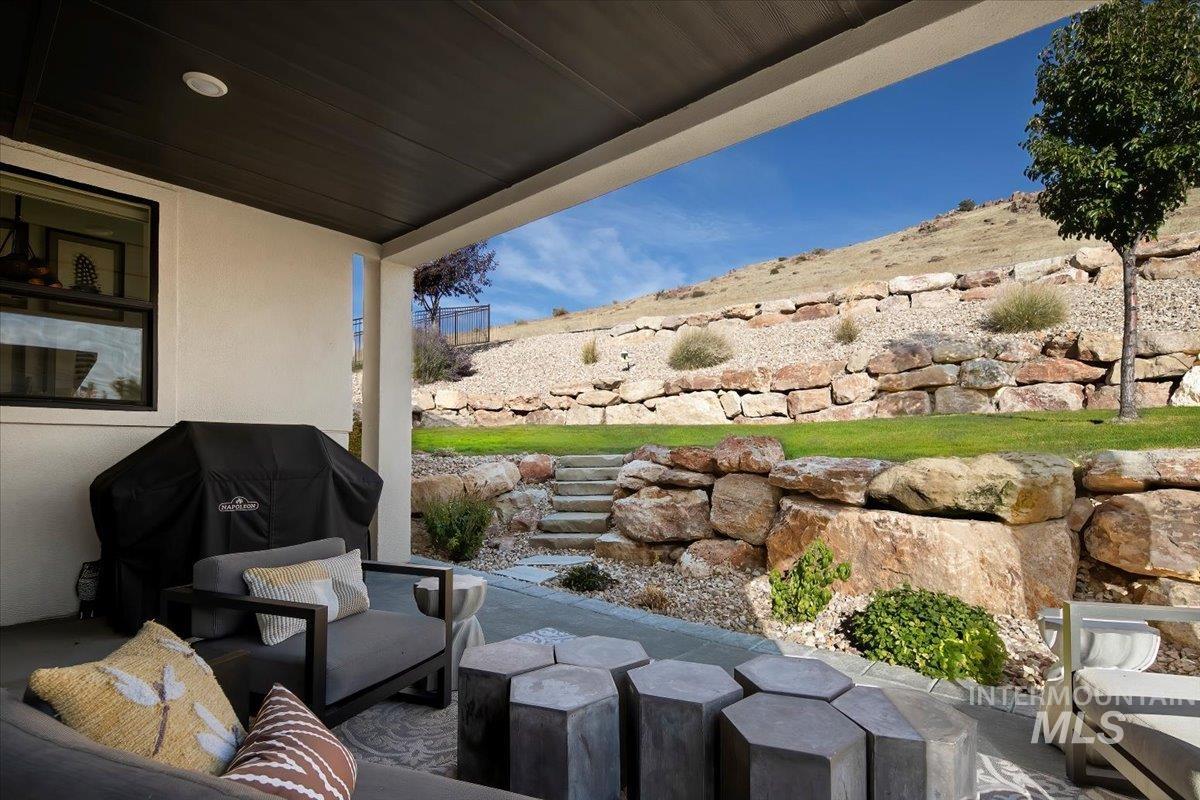 1544 S Trent Point Way, Boise, Idaho 83712, 3 Bedrooms, 2.5 Bathrooms, Residential For Sale, Price $1,399,000, 98967894