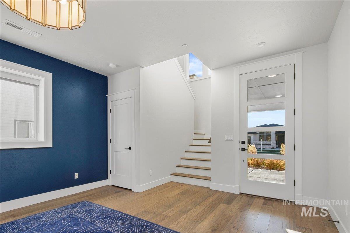 1544 S Trent Point Way, Boise, Idaho 83712, 3 Bedrooms, 2.5 Bathrooms, Residential For Sale, Price $1,399,000, 98967894