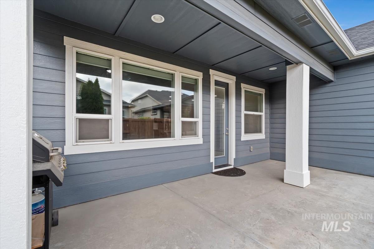 View of patio / terrace with grilling area