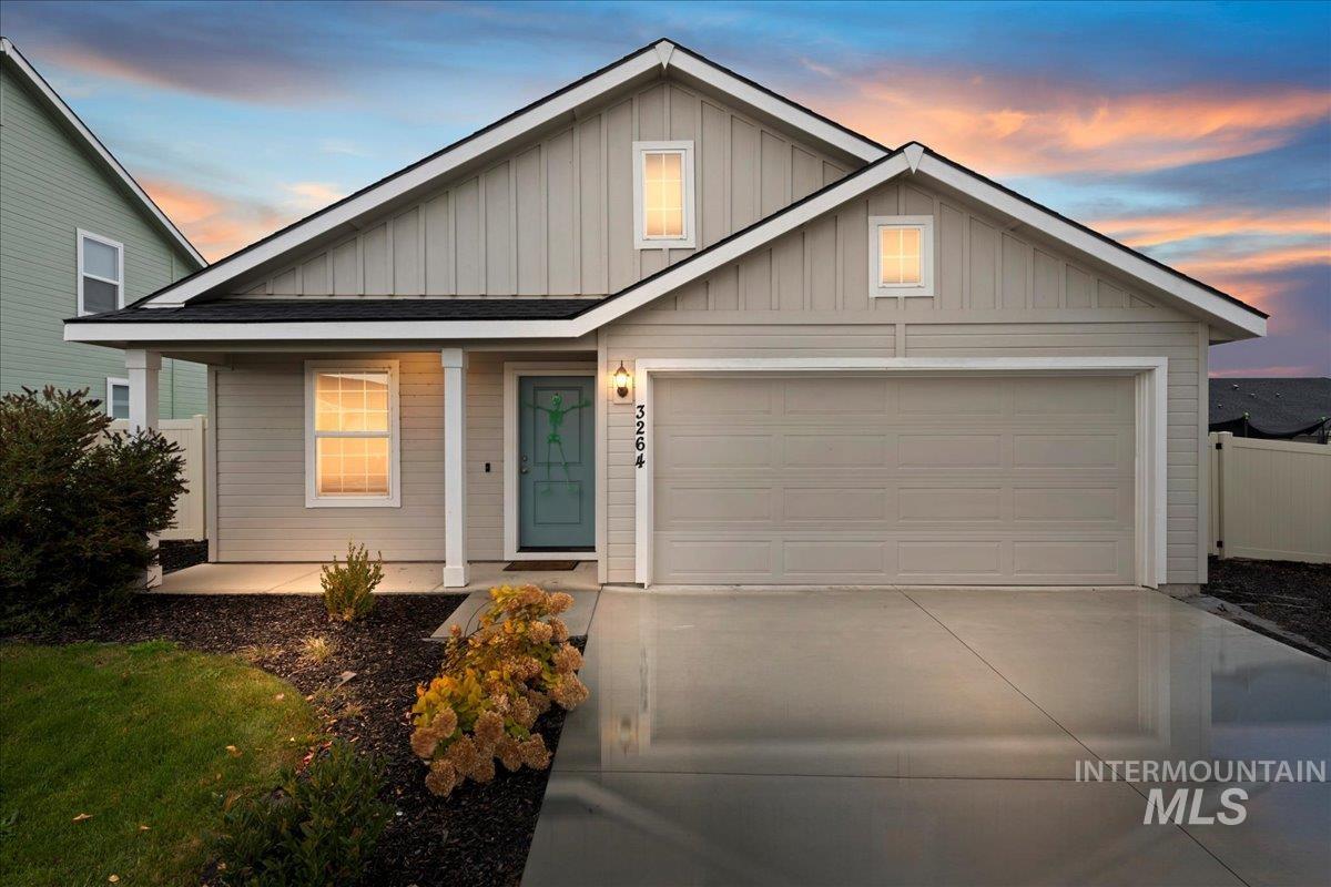 3264 E Mossy Rock Ct, Nampa, Idaho 83686, 3 Bedrooms, 2 Bathrooms, Residential For Sale, Price $399,999, 98967903