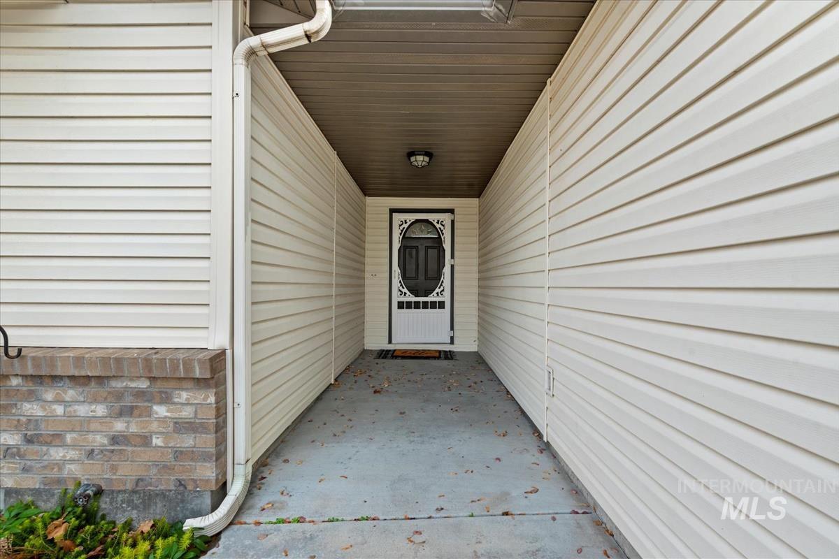 Entrance to property