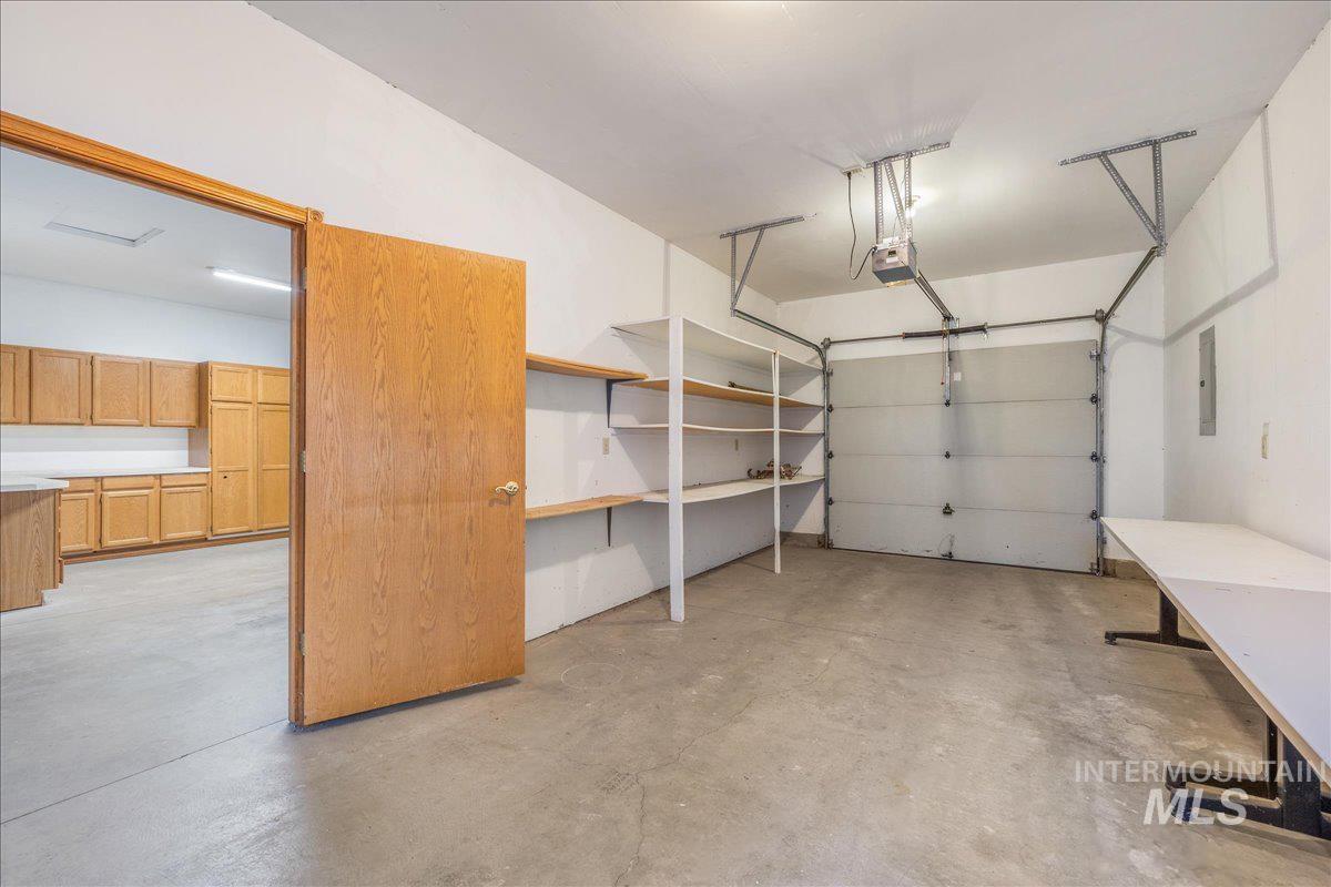 852 N Player Ave, Eagle, Idaho 83616-5281, 3 Bedrooms, 2 Bathrooms, Residential For Sale, Price $489,900, 98967905