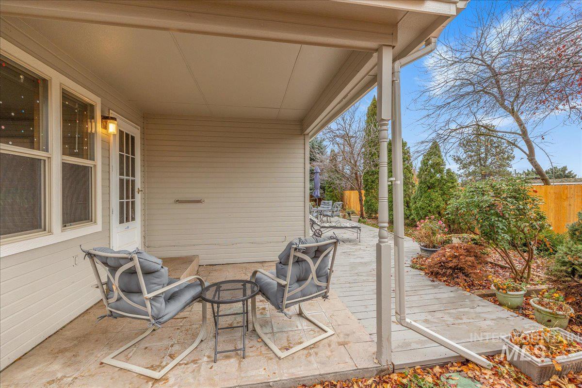 852 N Player Ave, Eagle, Idaho 83616-5281, 3 Bedrooms, 2 Bathrooms, Residential For Sale, Price $489,900, 98967905