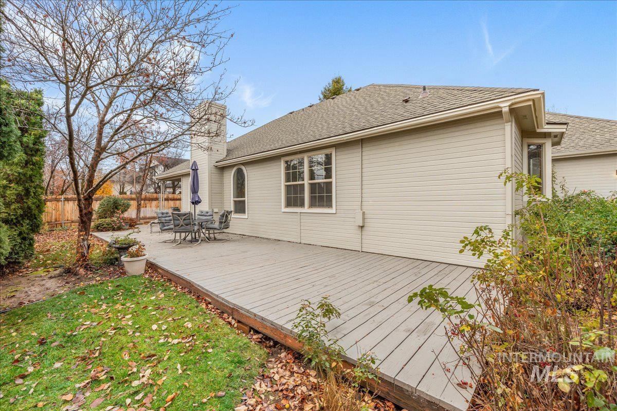 852 N Player Ave, Eagle, Idaho 83616-5281, 3 Bedrooms, 2 Bathrooms, Residential For Sale, Price $489,900, 98967905