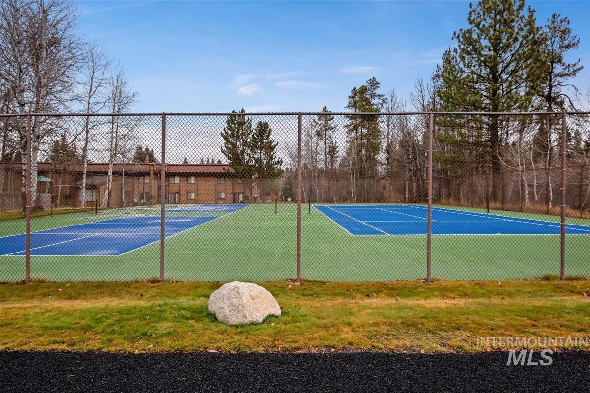 1607 Davis Ave, McCall, Idaho 83638, 2 Bedrooms, 1 Bathroom, Residential For Sale, Price $350,000, 98967910