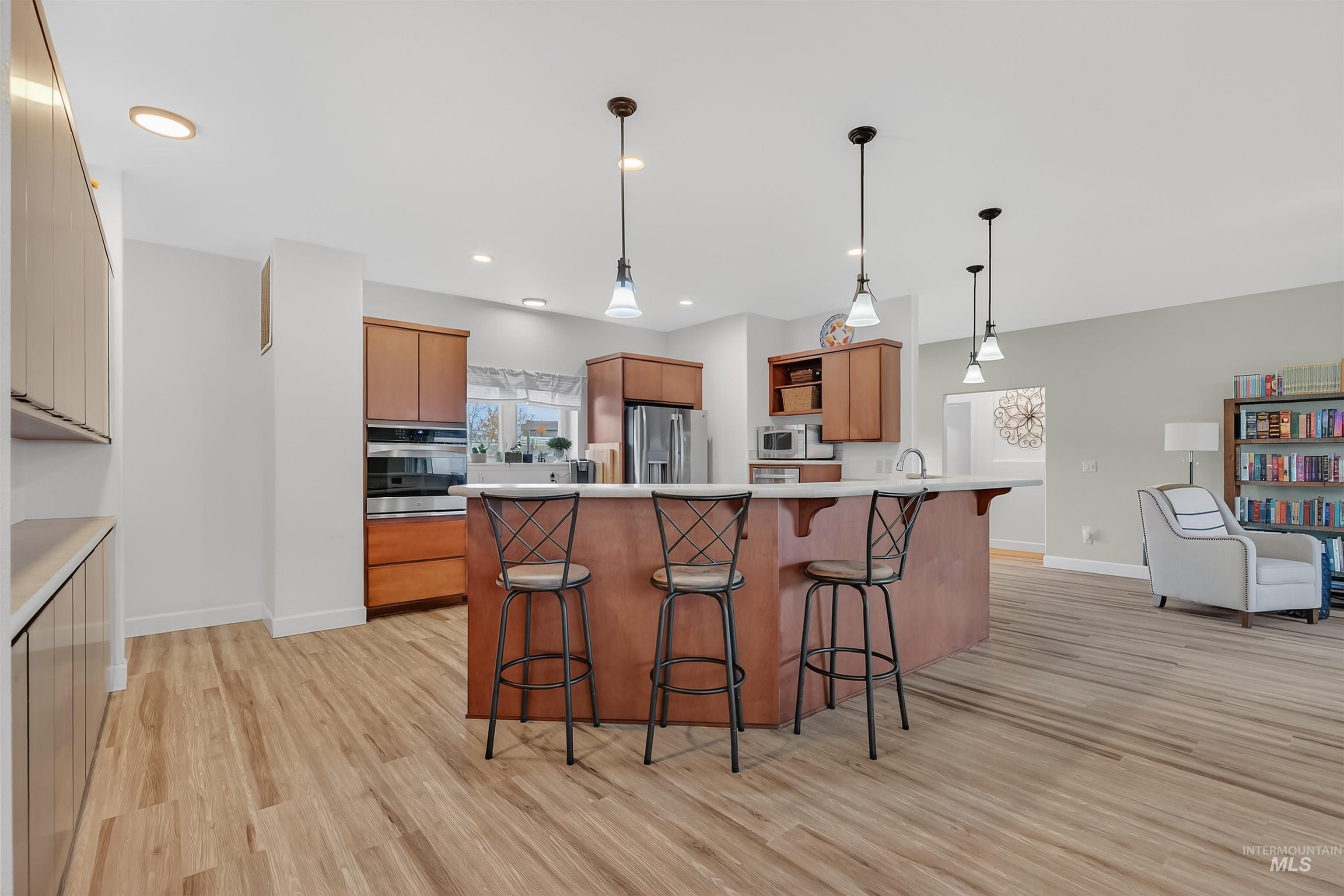 1241 Amity Lane, Clarkston, Washington 99403, 3 Bedrooms, 3 Bathrooms, Residential For Sale, Price $800,000, 98967912