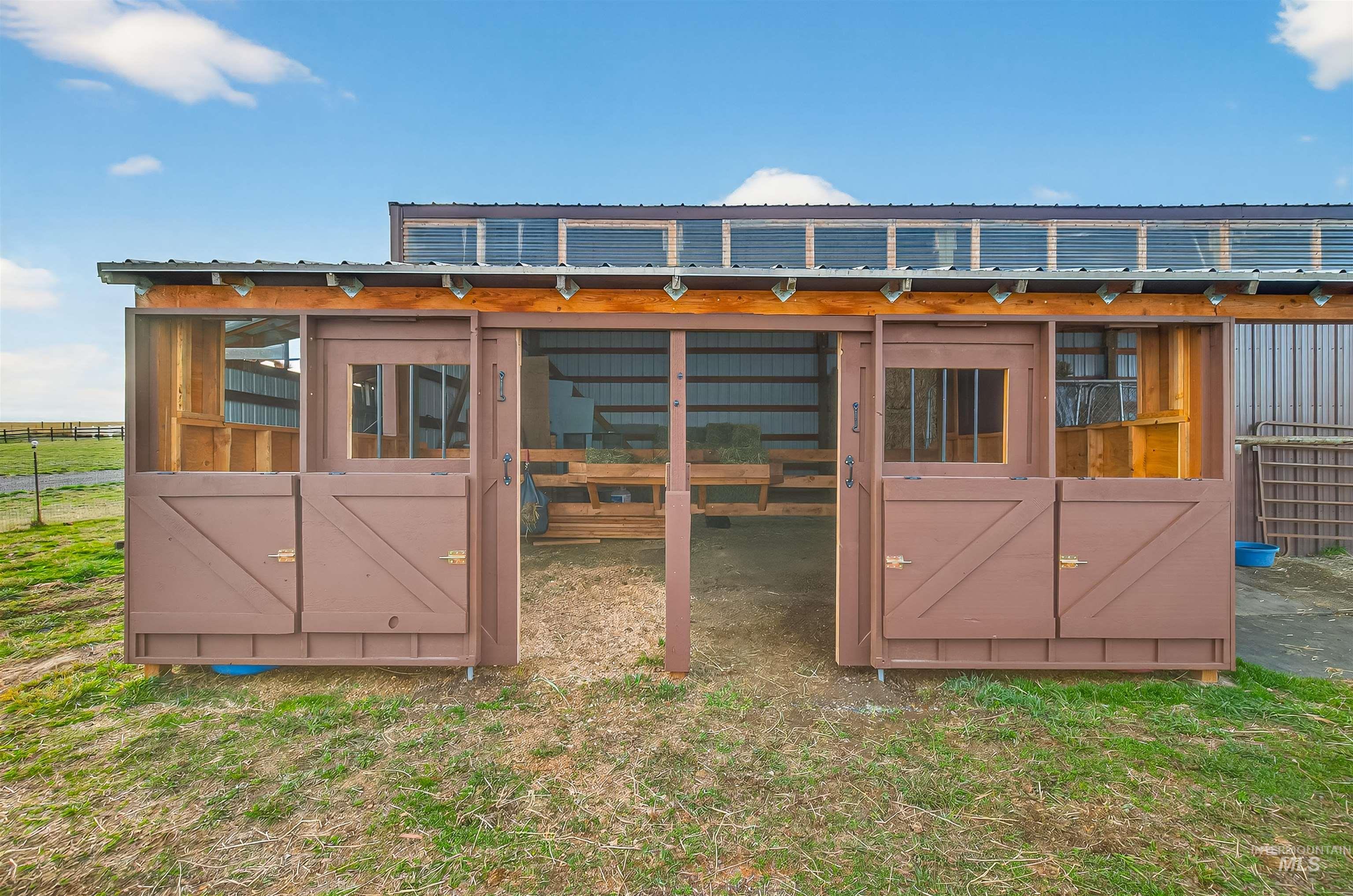 1241 Amity Lane, Clarkston, Washington 99403, 3 Bedrooms, 3 Bathrooms, Residential For Sale, Price $800,000, 98967912