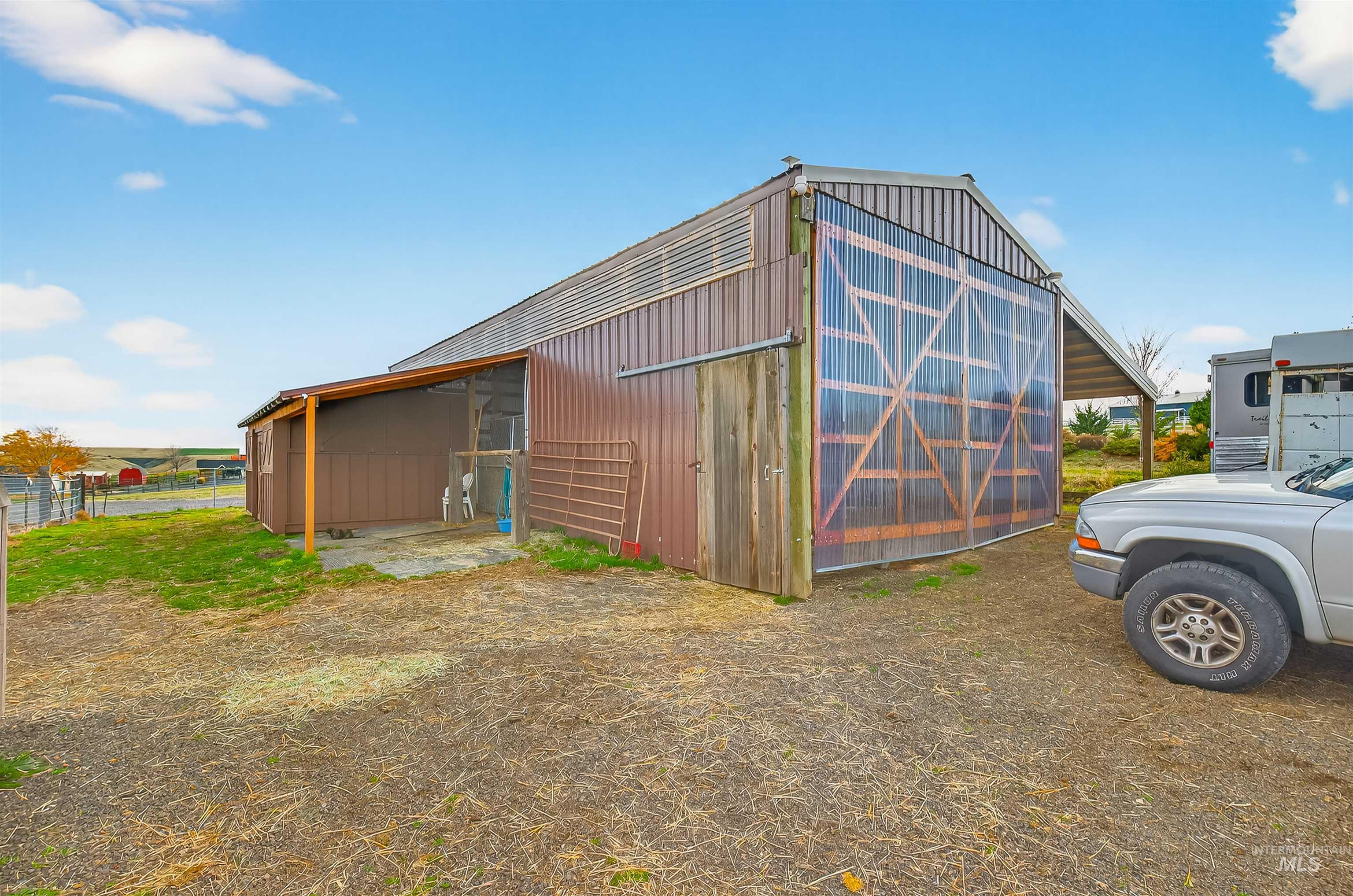 1241 Amity Lane, Clarkston, Washington 99403, 3 Bedrooms, 3 Bathrooms, Residential For Sale, Price $800,000, 98967912