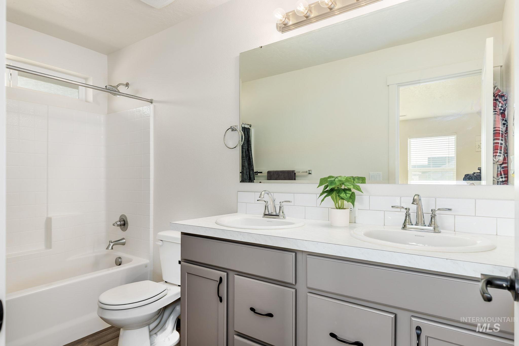 17703 Jackson Ridge Way, Nampa, Idaho 83687, 3 Bedrooms, 2 Bathrooms, Residential For Sale, Price $385,000, 98967920