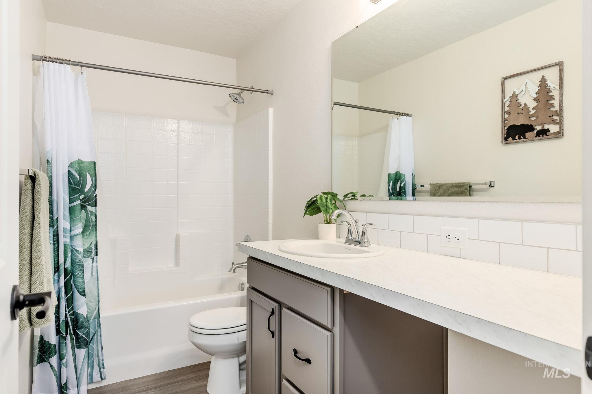 17703 Jackson Ridge Way, Nampa, Idaho 83687, 3 Bedrooms, 2 Bathrooms, Residential For Sale, Price $385,000, 98967920